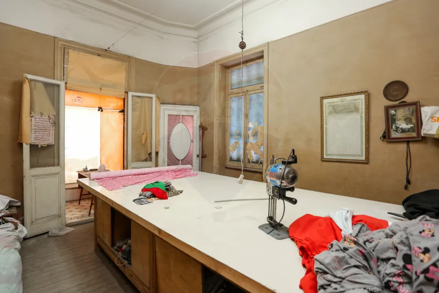 ميزان 400 م للبيع كامب شيزار (ش بور سعيد)