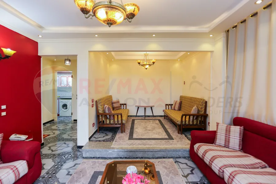 Apartment for sale 110 m Al-Maamoura Al-Shati (Al-Mashtal St. - Steps from the sea)