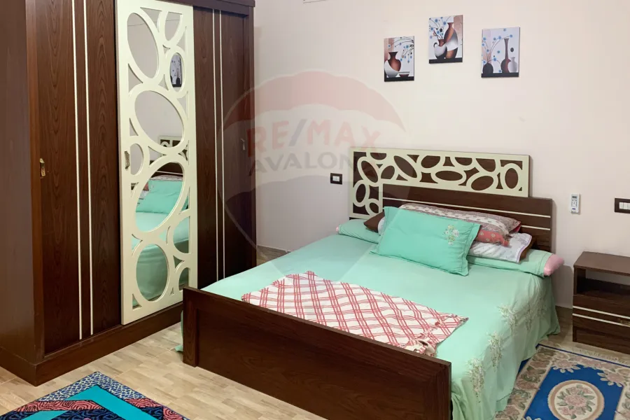 Villa registered blue contract for sale king Mariout El Kafoury Main road (Venesia Compound)1008m