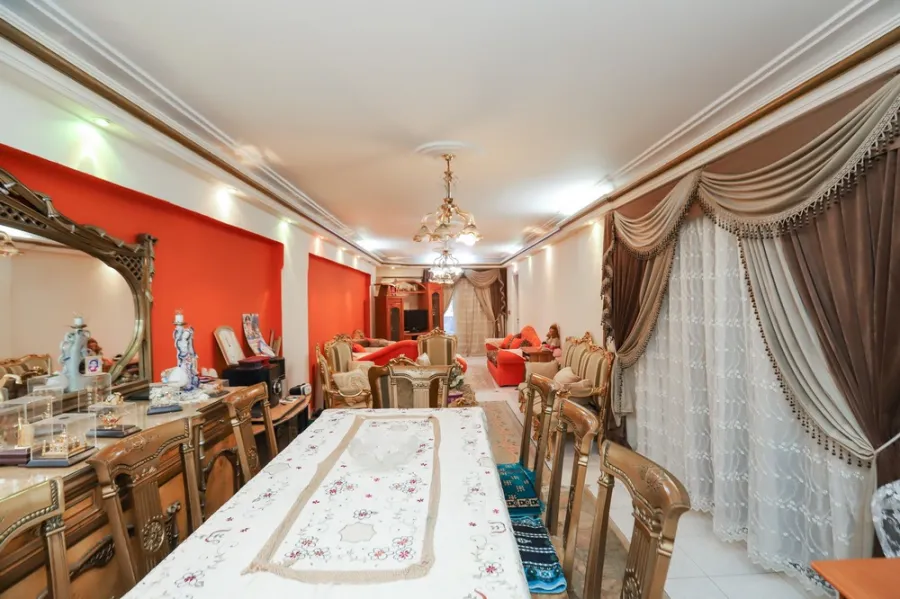 Apartment For Sale 185m Fleming ( El-Fath St. Directly on Tram Station)