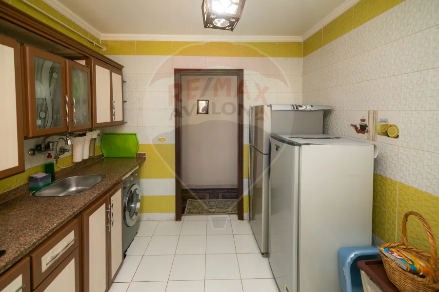 شقة للبيع 150 م كفر عبده (ش إبراهيم راجي)