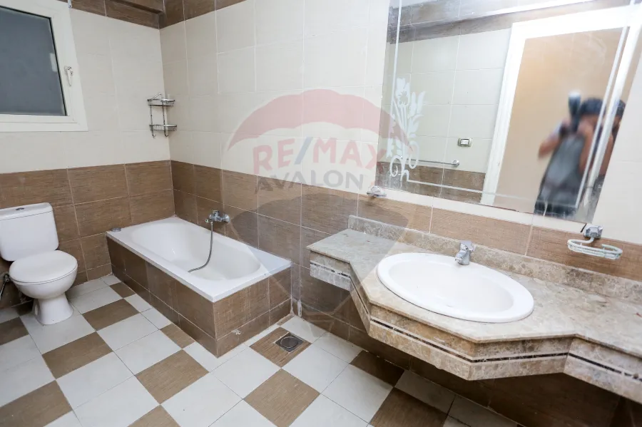 Apartment For Sale 160 m Smouha ( Safa St- Branched from Admon Frimon St. )