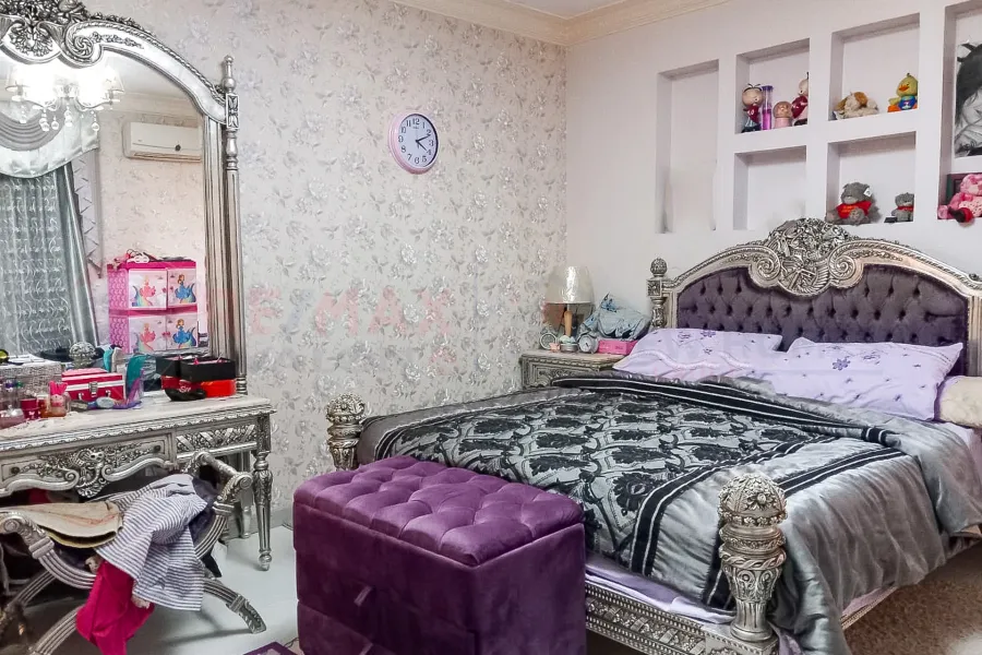 Apartment for Sale 180 m East Smouha ( beside Al-Ittihad Club )