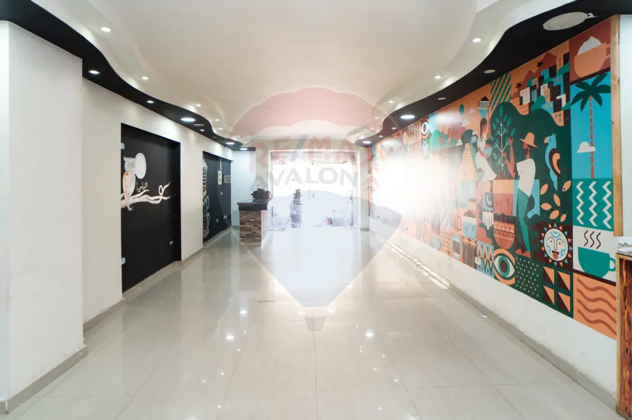 محل للايجار 88 م لوران (أول نمرة من ش الاقبال)