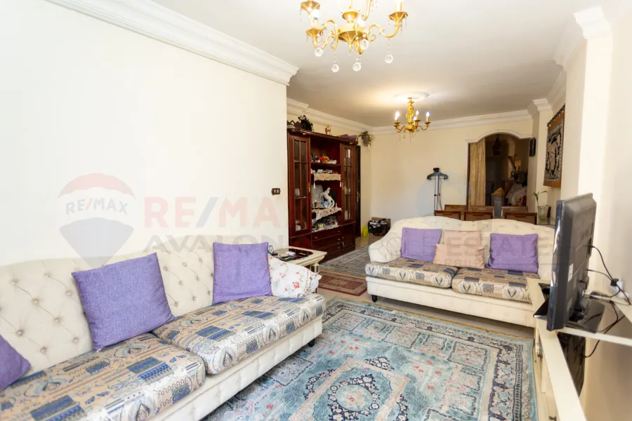 Apartment for Sale 125 m Sale Raml station (intersection of The Prophet Daniel st. with Fouad St.)