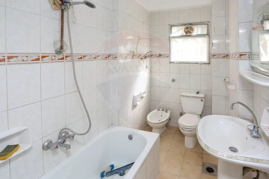 فيلا للبيع 250 م سموحة (ش مصطفي كامل)