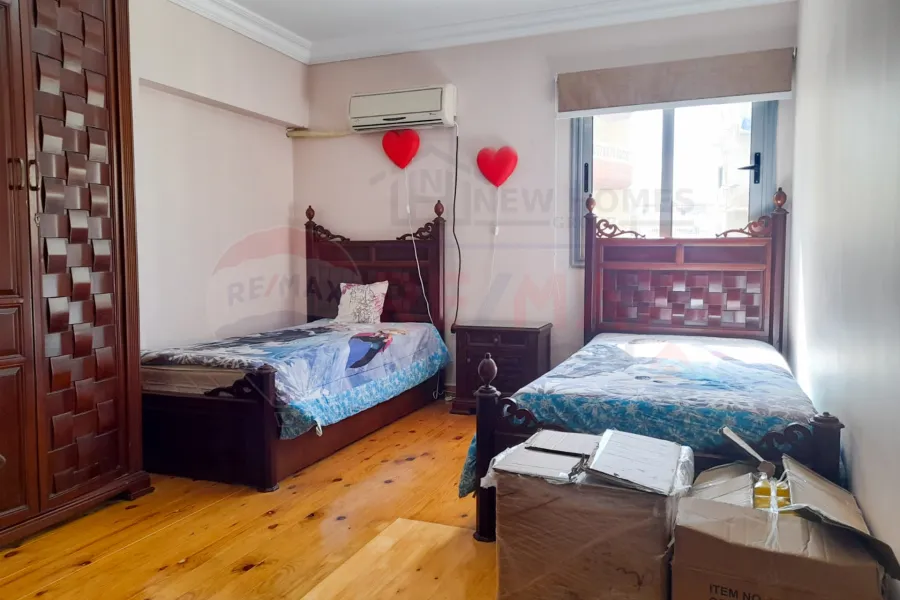 شقة للإيجار المفروش  156م سيدى بشر بحرى فيو البحر بجوار فندق رمادا 