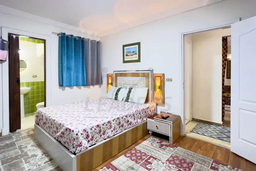 شقة للايجار المفروش 145 م سموحه (خطوات من نادى سموحة)