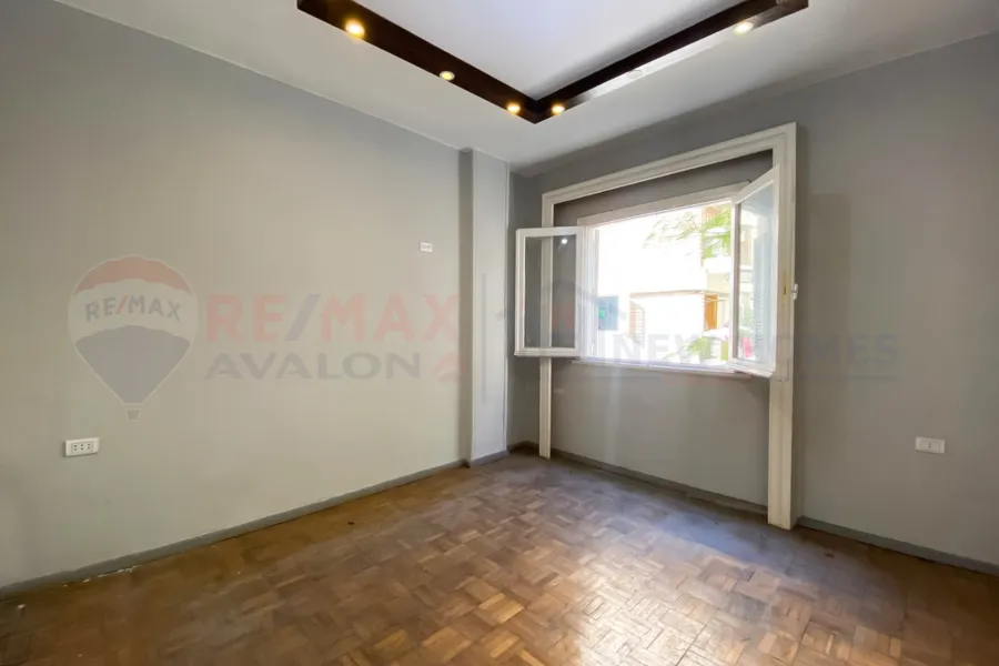 شقة إداري للايجار 120 م ستانلي (شارع التأمين)