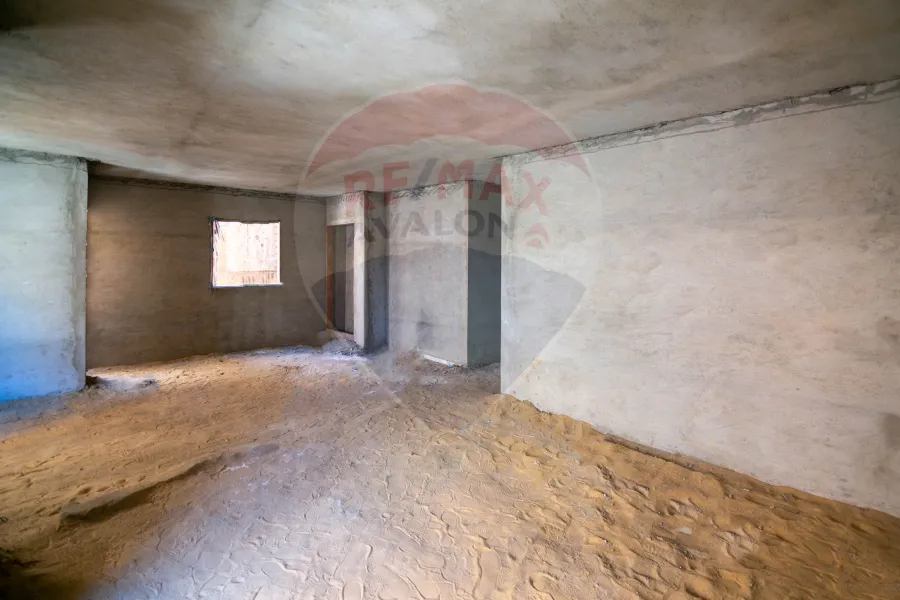 شقة للبيع 190 م جليم (ش مصطفي فهمي)