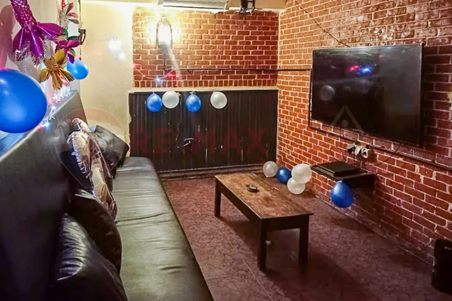 محل للايجار 330 م سموحة (ش اسماعيل سري)