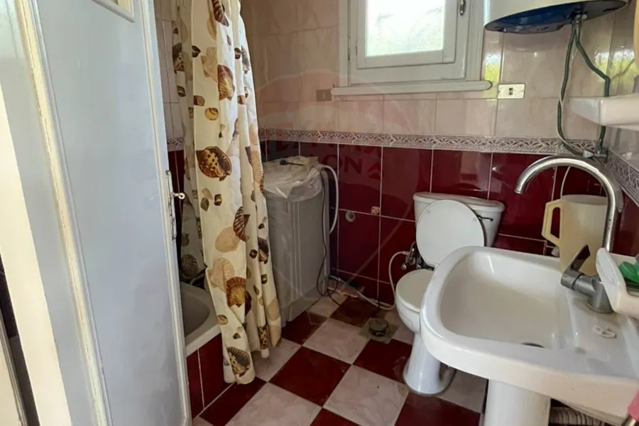 Ground chalet with garden for sale 266 m north coast (Gamaet El Dewal El Arabeya Village)