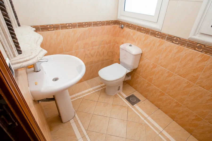 Apartment for rent 385 m Latin District (Al-Sultan Hussein St.)