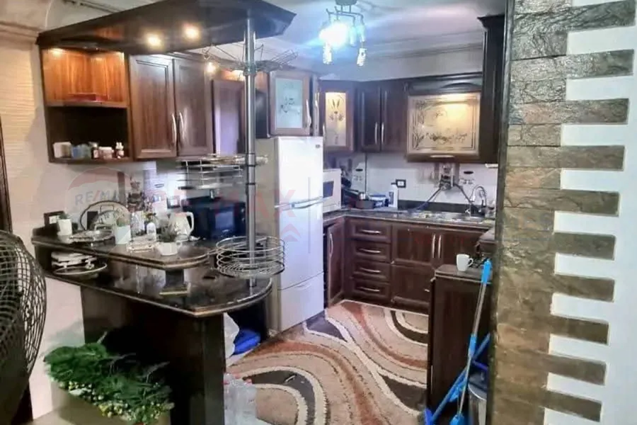 شقة للبيع 175 م جليم (خطوات من ش ابو قير)