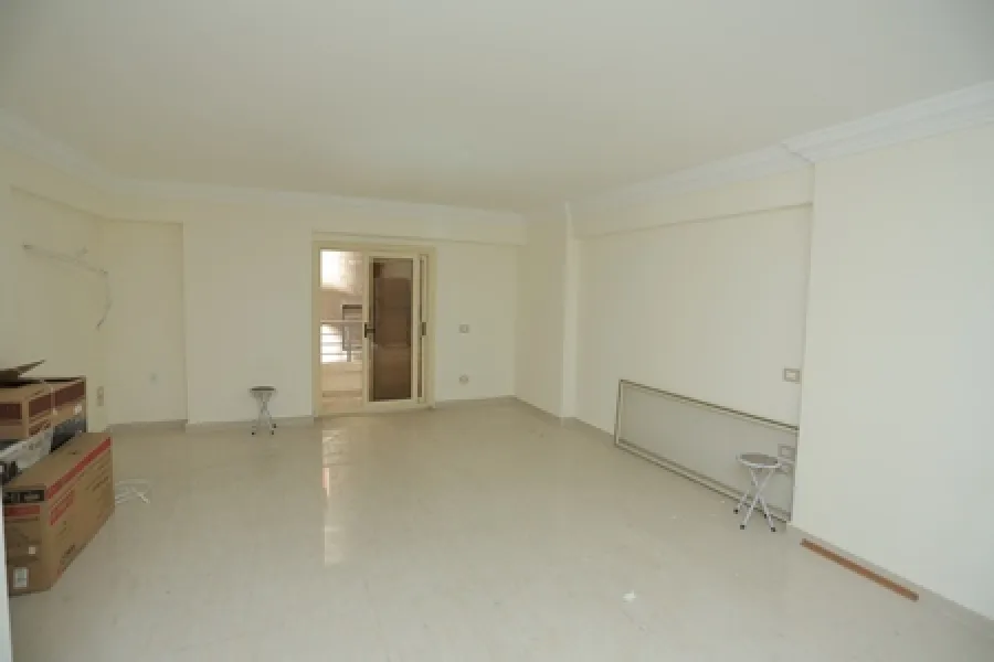 شقة للبيع 165م جليم (خطوات من البحر)