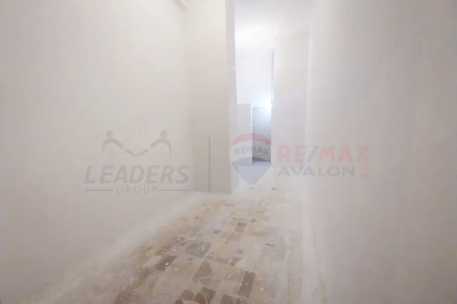 Commercial shop for sale, 20 m Azarita (Salama Hospital St)