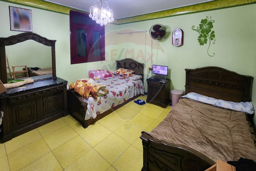 Apartment for sale 200 m Alasafra (Directly on the sea)