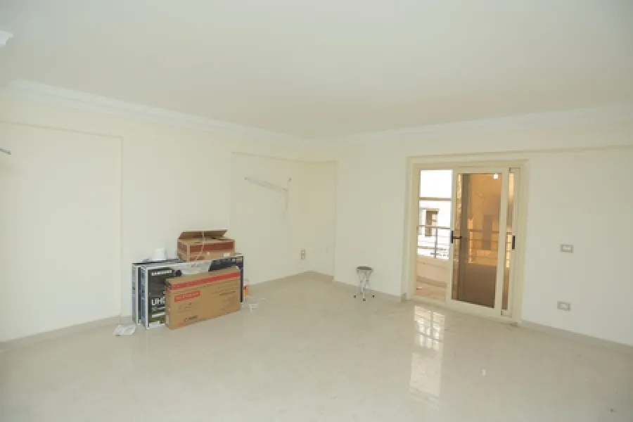 شقة للبيع 165م جليم (خطوات من البحر)