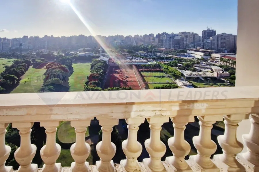 Apartment for rent 230 m Sporting (steps from the tram)