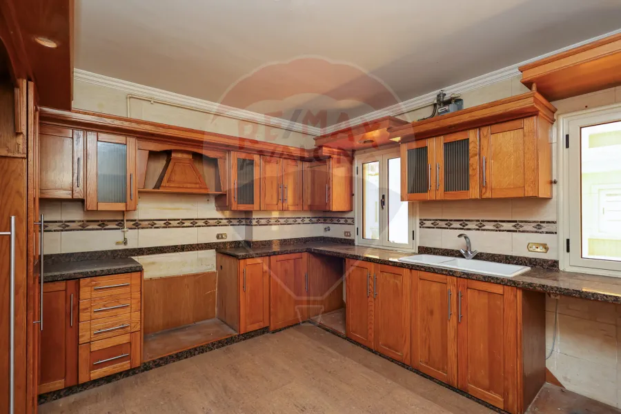 Apartment for Rent 270 m Kafr Abdo (intersection between Saint Genie and Sakina bant Al-Hussein)