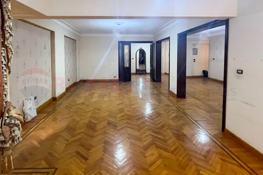 Apartment for sale 285 m Gianaclis (Mohamed Pasha Mohsen St.)