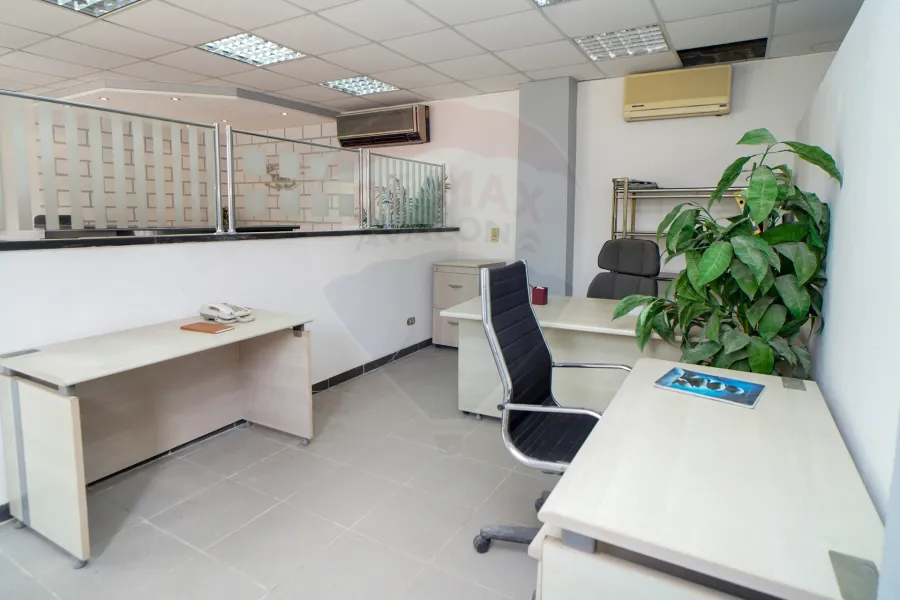 (فرصة إستثمارية) مصنع للبيع 2,164 م برج العرب الجديدة (المنطقة الصناعية الرابعة)