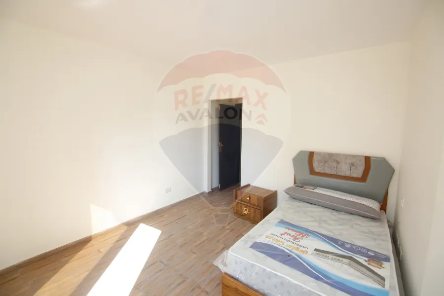 Furnished apartment for rent 160 m Gleem (Abd El-Salam Aref St)