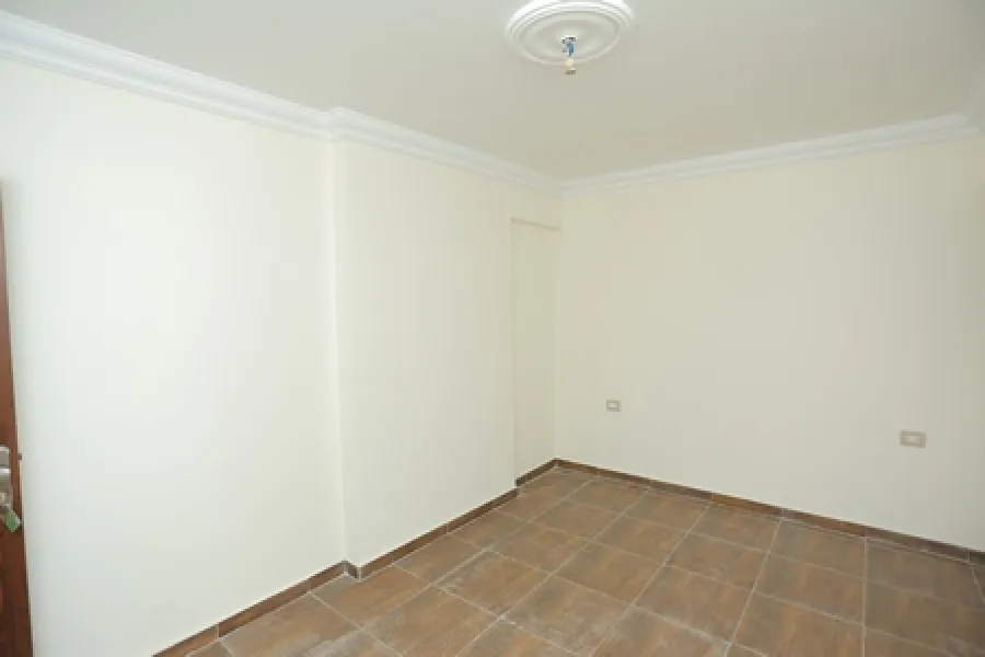 شقة للبيع 165م جليم (خطوات من البحر)