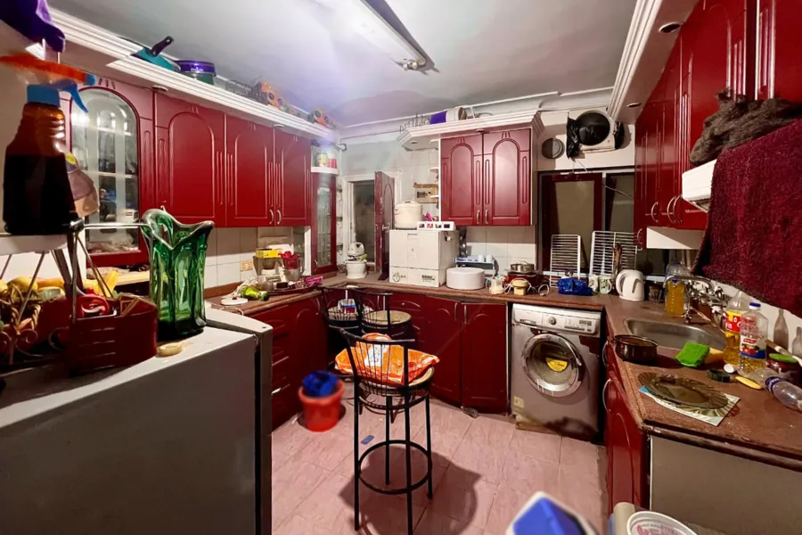 Apartment for rent 180 m Tharwat (in front of tram)