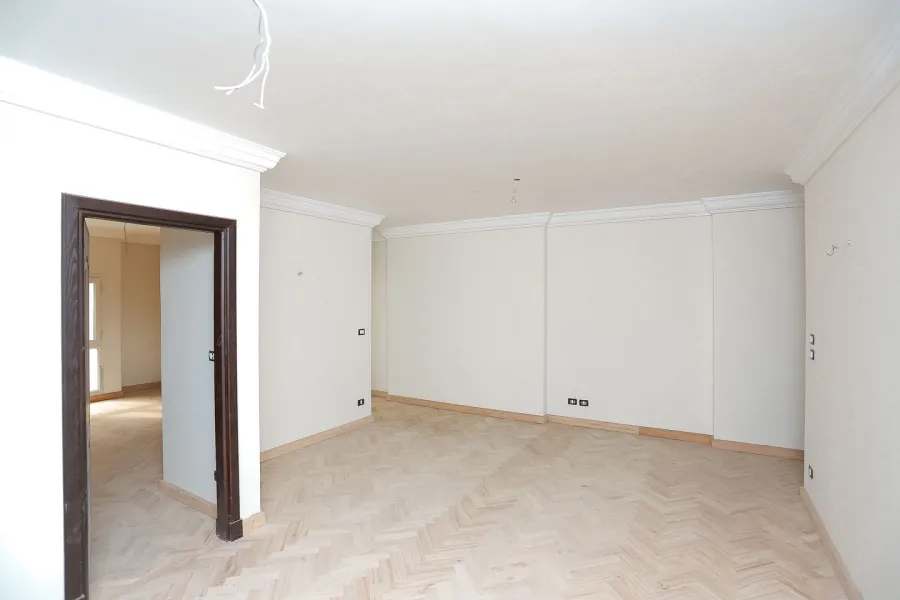 شقة للبيع 270م كفر عبده ش معروف الرصافي (كومباوند كفر عبده ريزيدينس)