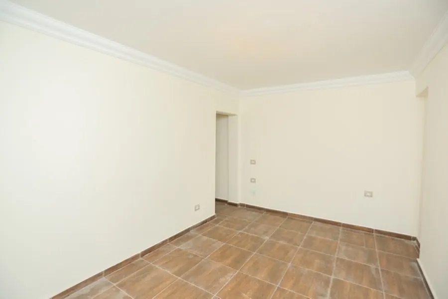 شقة للبيع 165م جليم (خطوات من البحر)