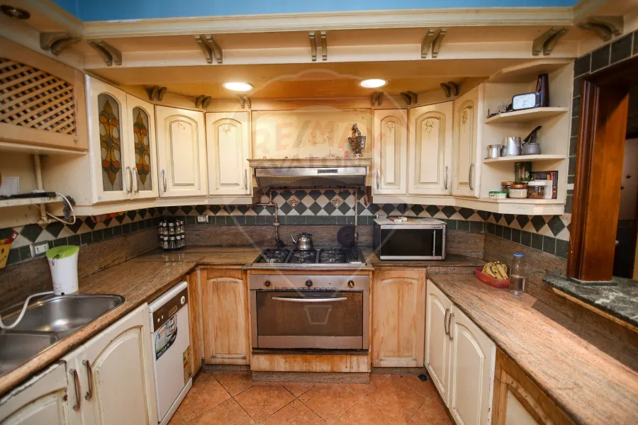 Apartment for sale 215 m Smouha (Kamal El Din Salah St.)