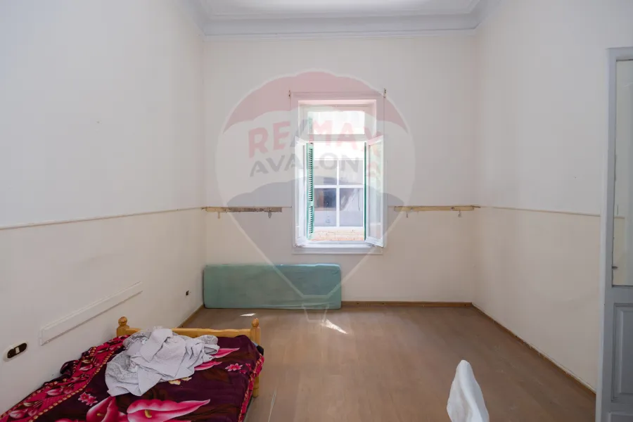 Villa for sale 675 m Bokli (branched from Abu Qir St.)