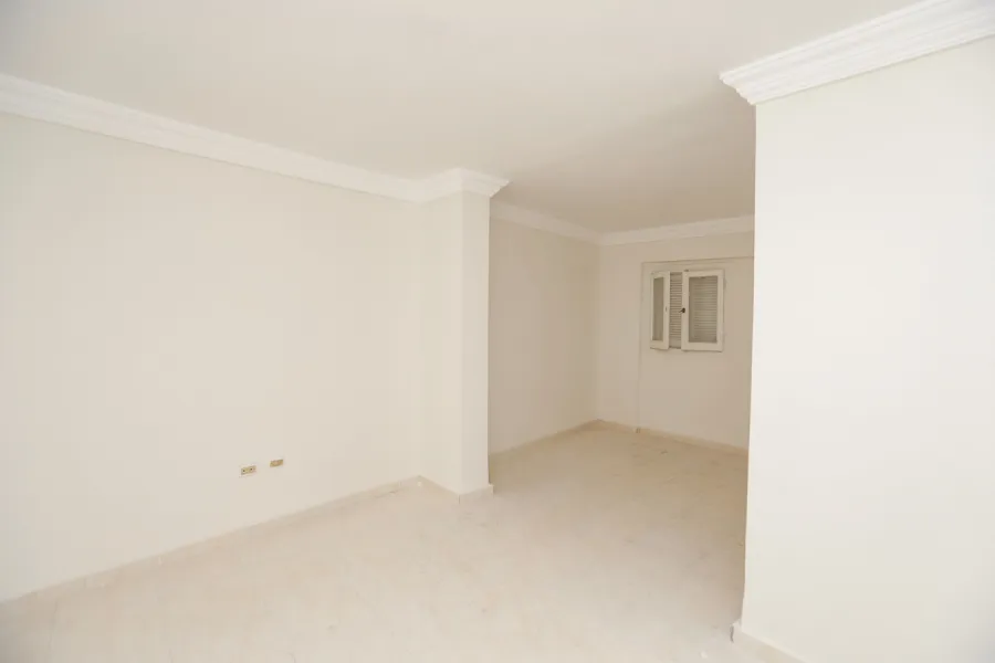 شقة للبيع 152م سموحة (أبراج توب هاوس - ش النصر)