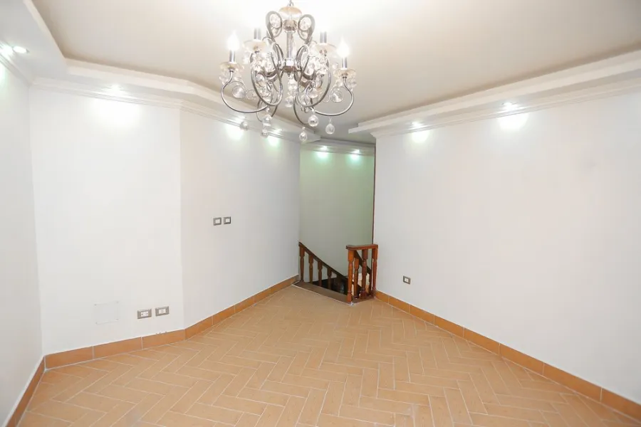 Luxuries Duplex Apartment For Sale 272m Zezinia