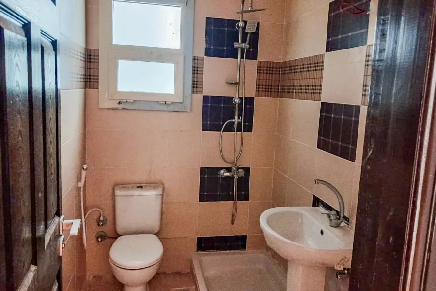 شالية للبيع (امارتس هايتس) 100 م