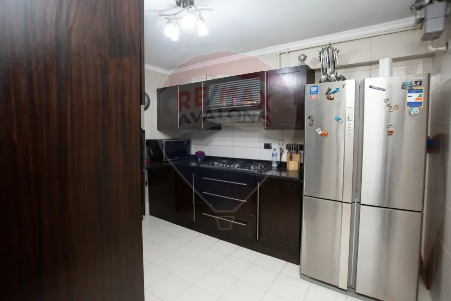 Apartment for sale 200 m Saba Pasha (on the tram - Brand Building)