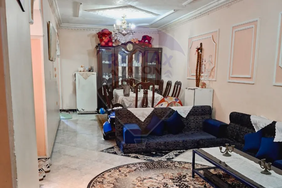 شقة للبيع 150 م خطوات من ش أبوقير (خلف كنيسة جناكليس)