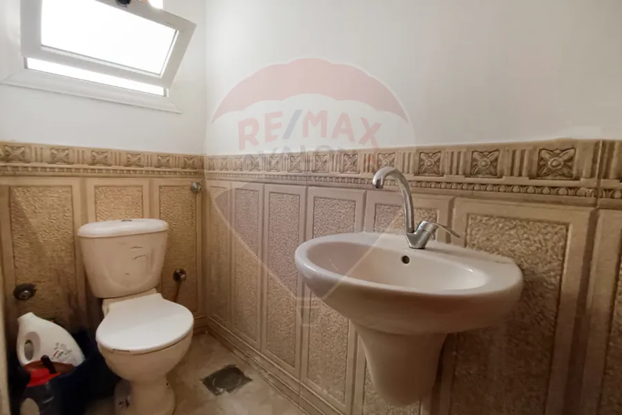 شقة للبيع 210 م كفر عبده (ش الاسماعيلية)