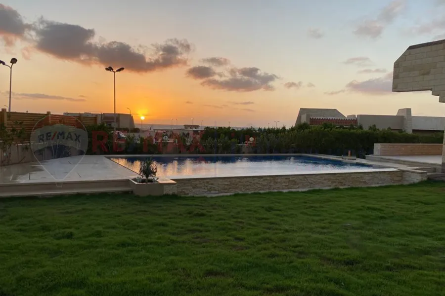 فيلا للبيع (شاطئ  الفيروز) 650 م