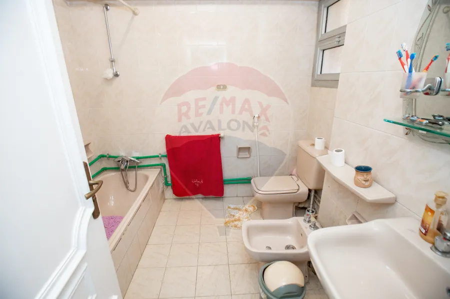 شقة للايجار 138 م المنتزه ( ابراج الشيراتون )