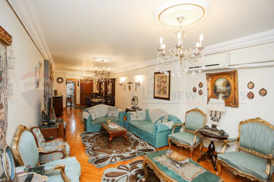 Apartment for sale 170 m Kafr Abdo (Sakina Bint Al Hussein St.)