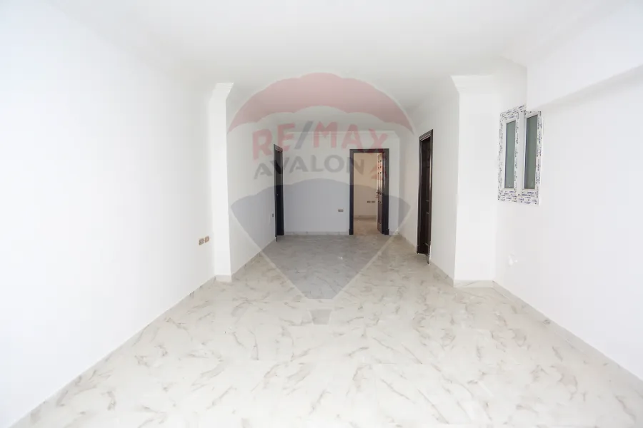 شقة إداري للإيجار 125 م سموحة (ش بهاء الدين الغتوري)