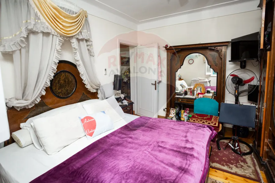 شقة للبيع 140 م سموحة (ش العريش)