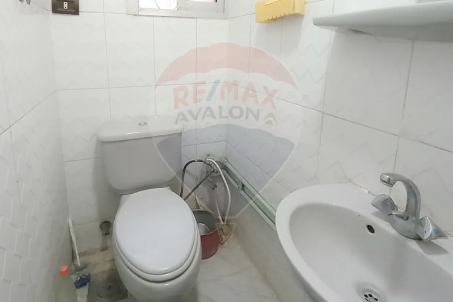 شقة للبيع 180 م ميامي (ش عبد الناصر الرئيسي)