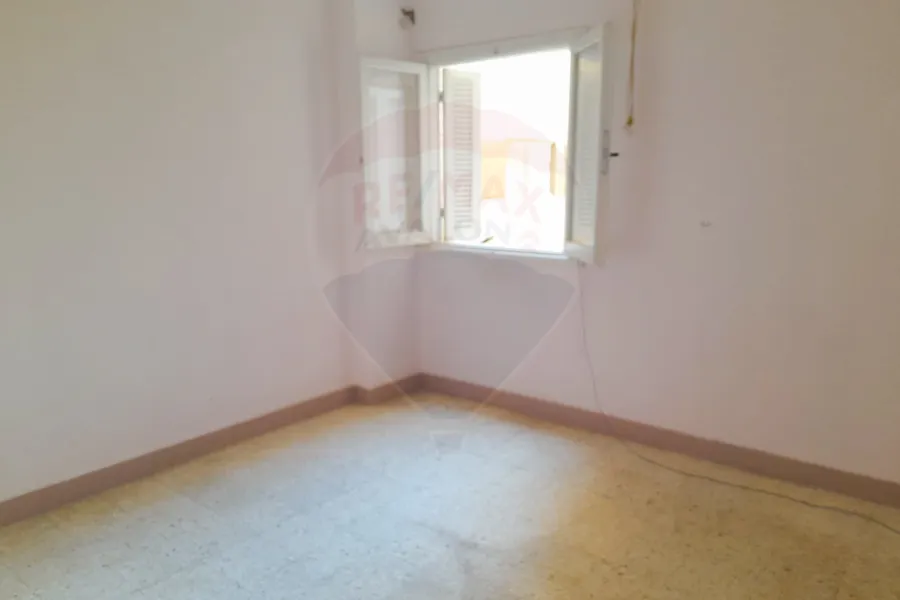 Apartment For rent 135 m Shods (steps from the tram)