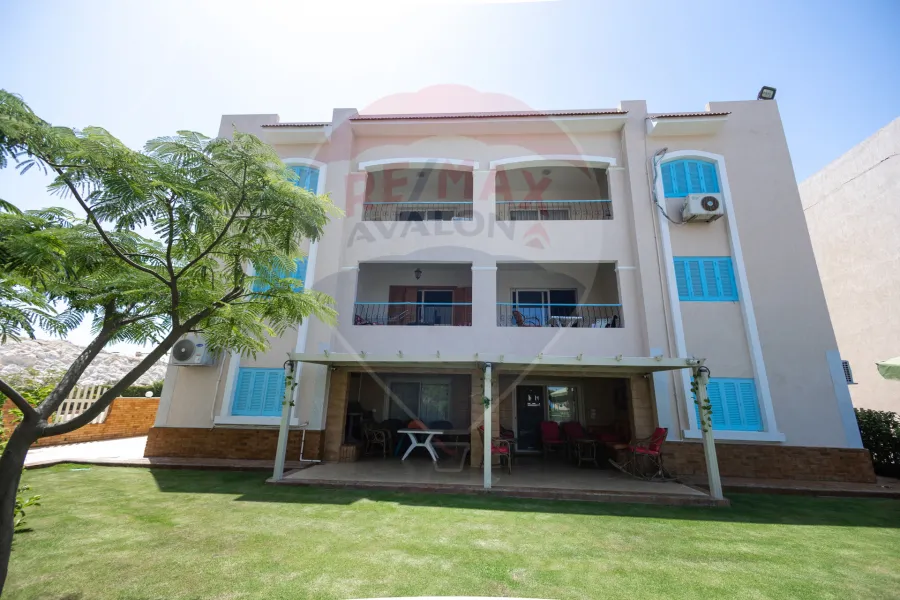 Ground chalet + Garden for Sale north coast (Granada village)