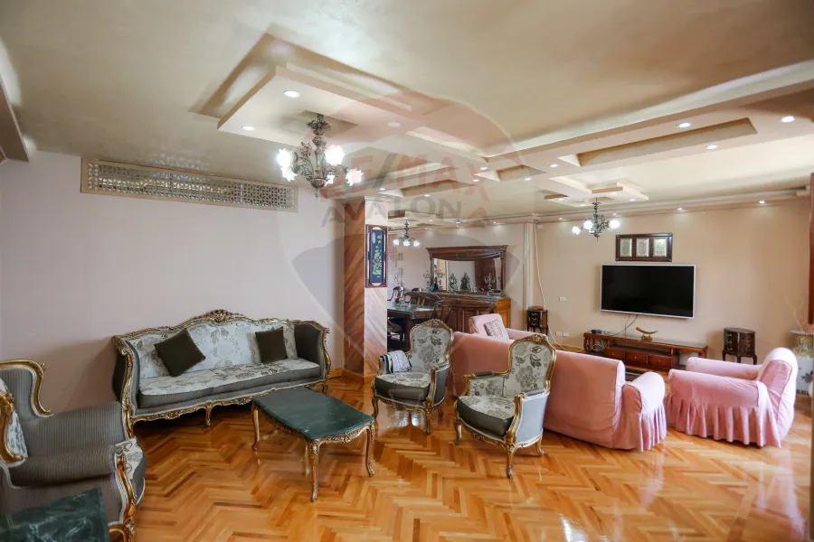 Apartment for sale 300 m Sidi Bishr (next to the Hilton)