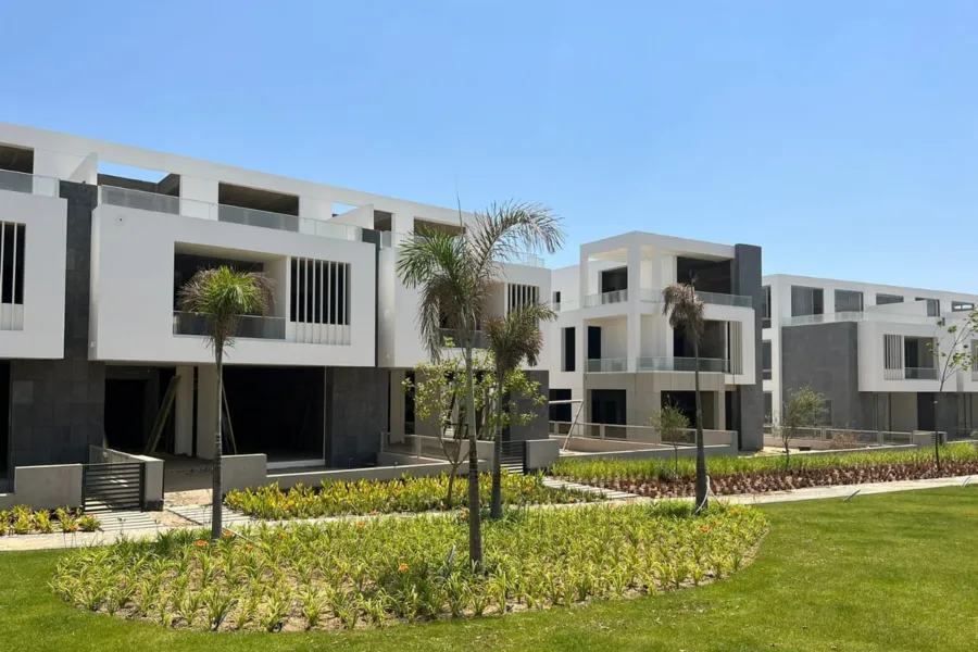 ستاند الون شاليه ارضي بجاردن للبيع (جيفيرا - رأس الحكمة) 170 م