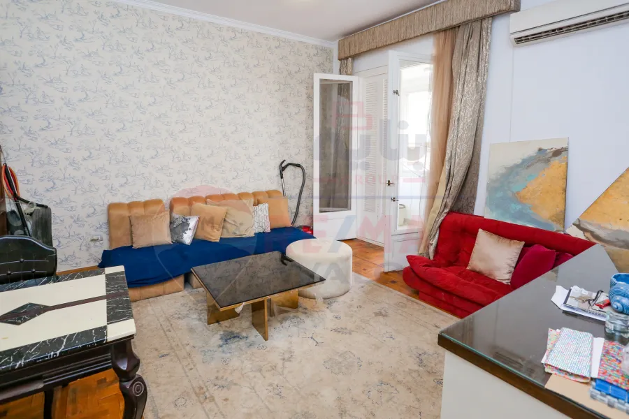 Apartment for Sale 320 m Stanly (Next to Evangelical Church)